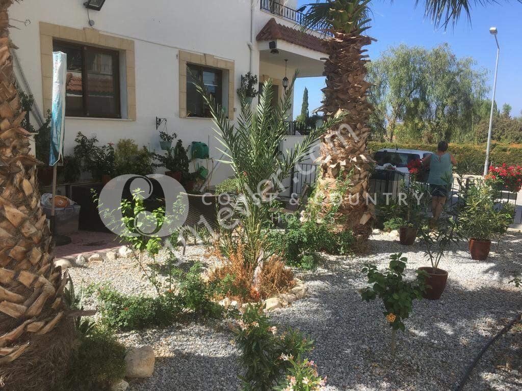 3 Bedroom Resale Garden Apartment with Communal Swimming Pool 