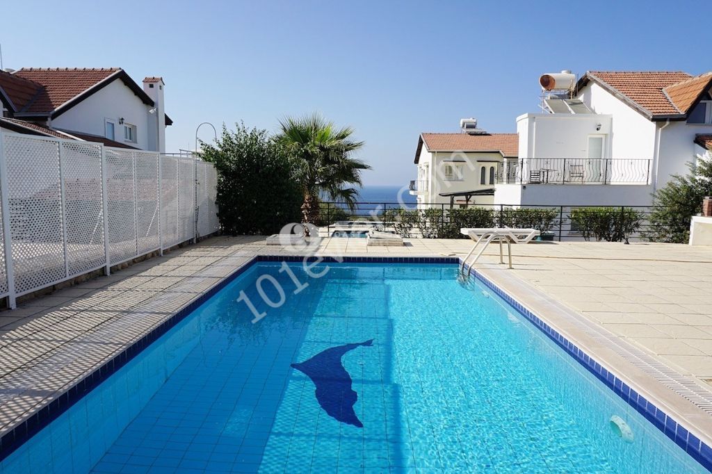  4 Bedroom Villa  with Sea Views * Private Swimming Pool