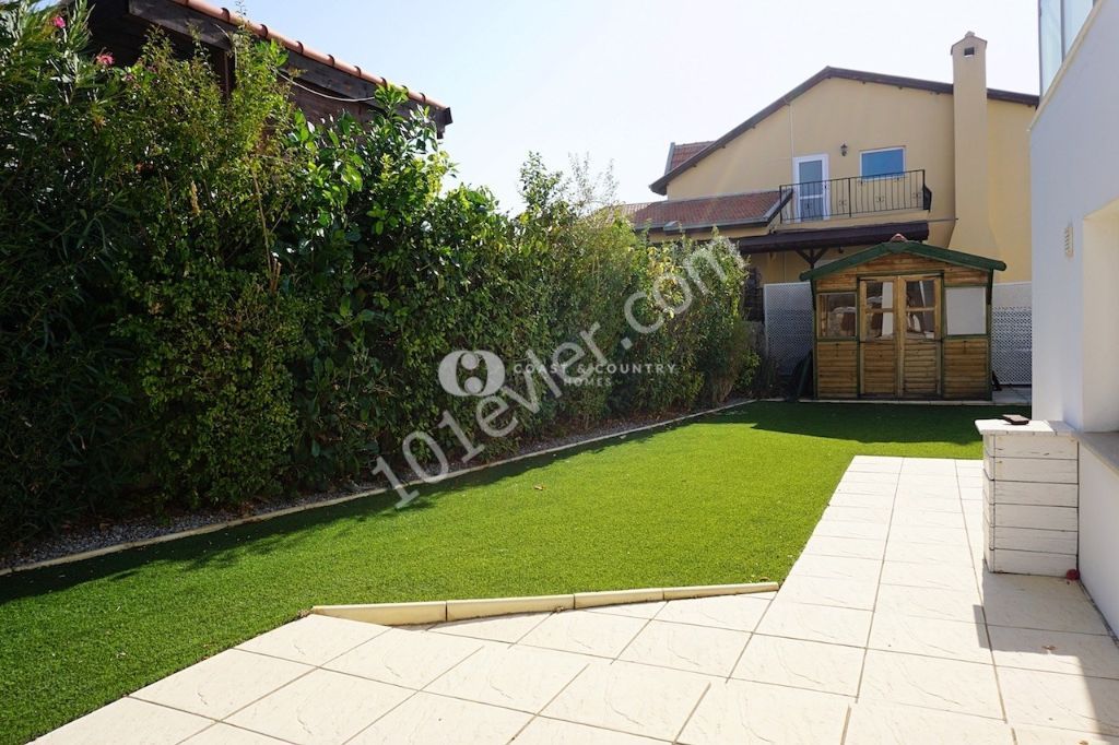 Deniz Manzaralı 4+1 Müstakil Villa