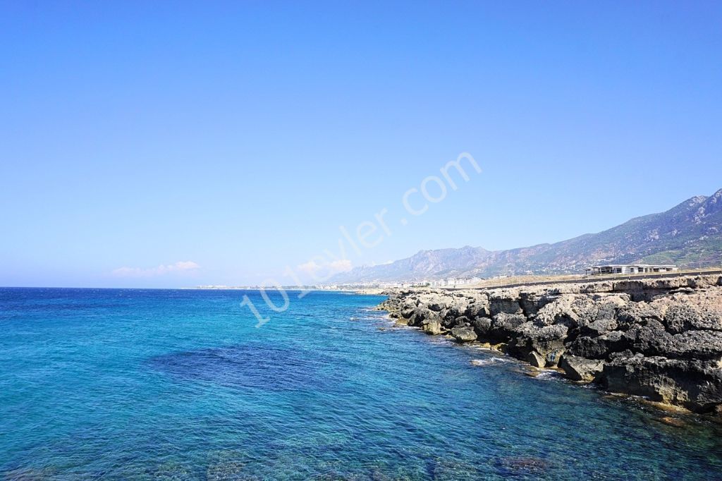 Halb freistehend Kaufen in Alsancak, Kyrenia