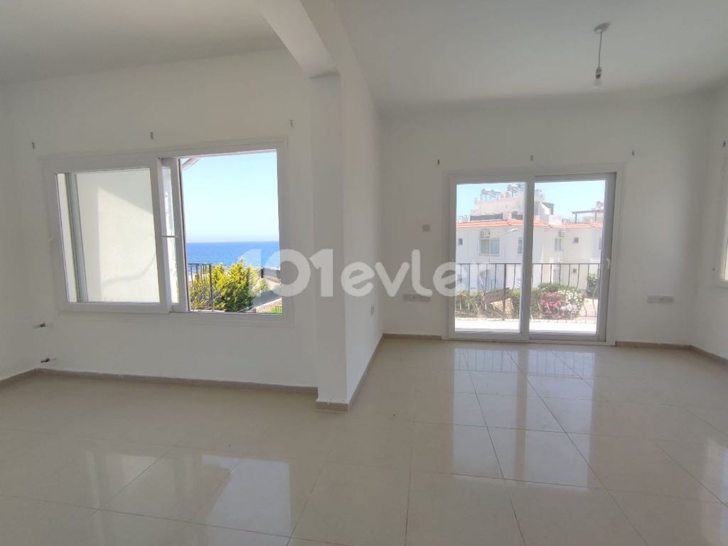 Beachfront Villa with Pool for Sale in Kyrenia Lapta Region ** 