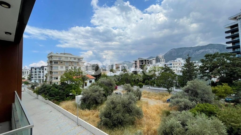 Luxus 2+1 Wohnung Zum Verkauf In Kyrenia Central Residence ** 