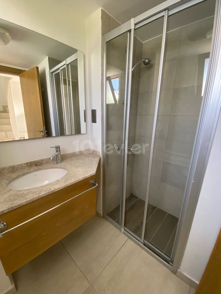 1 + 1 Rental Apartment on Site with Shared Pool in Alsancak ** 