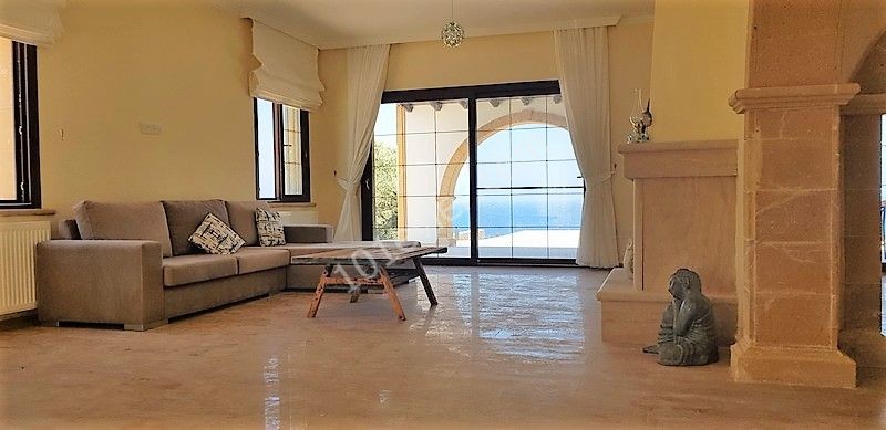 Elegant 4 bedroom beach view villa