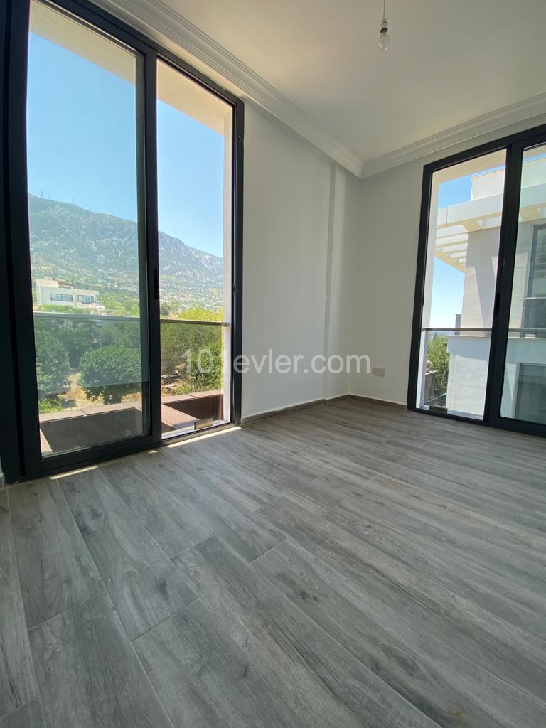 Contemporary 2 bedroom executive apartment