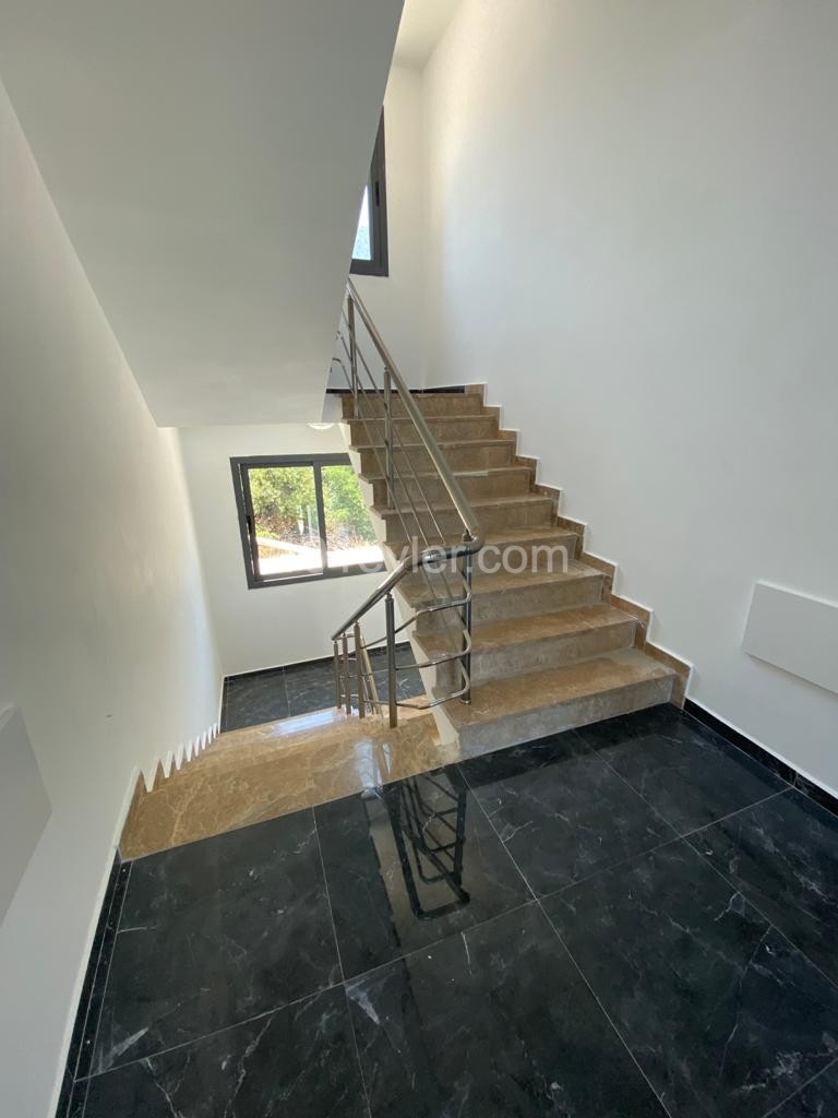 Contemporary 2 bedroom executive apartment