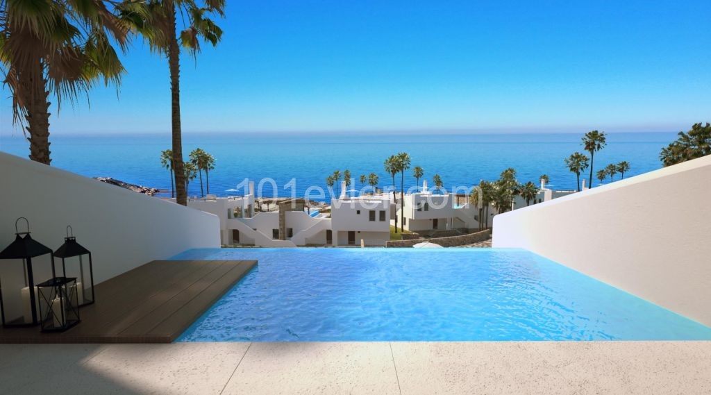 Beautiful 3 bedroom coastal penthouse apartment