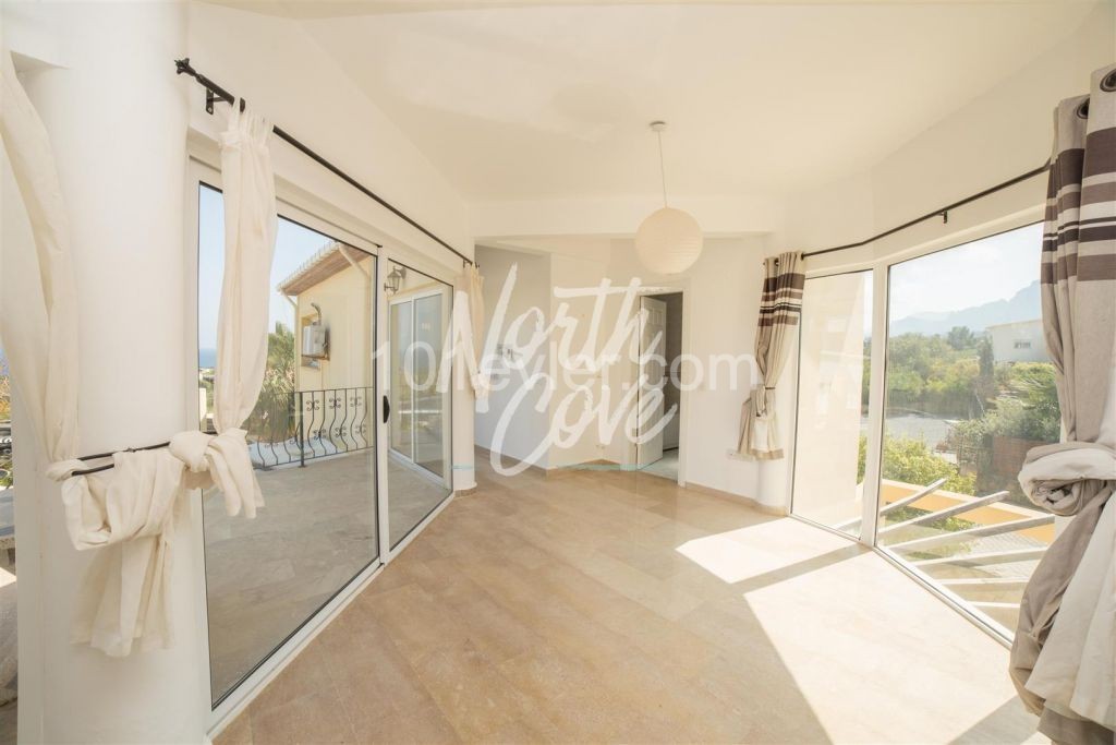 Well-located 4 bedroom sea-view villa