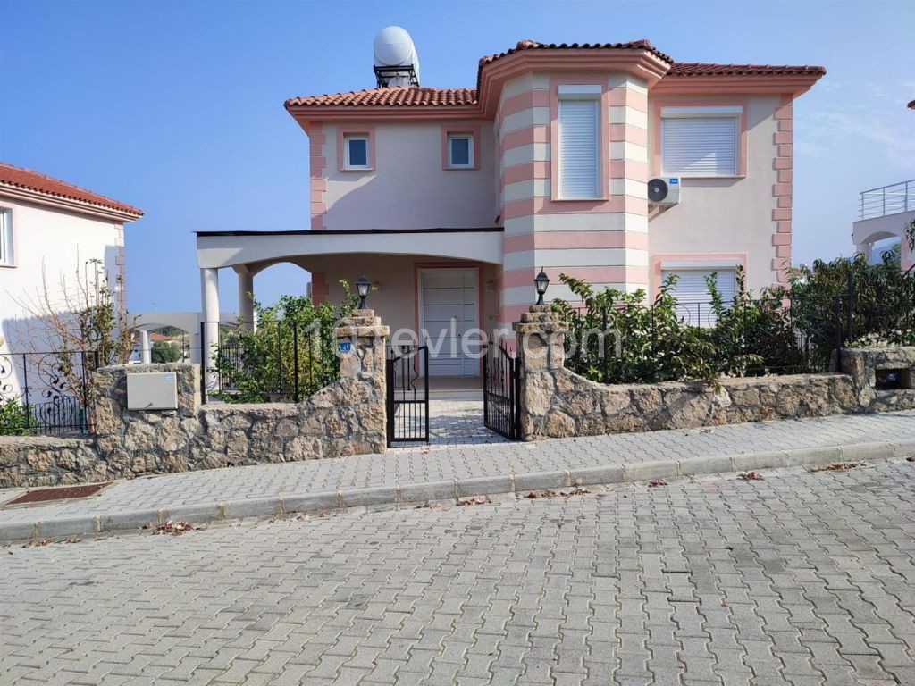 Villa Kaufen in Karşıyaka, Kyrenia