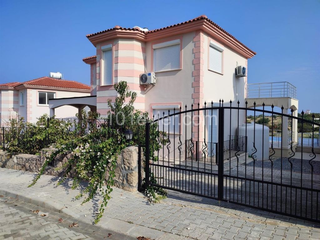 Villa Kaufen in Karşıyaka, Kyrenia