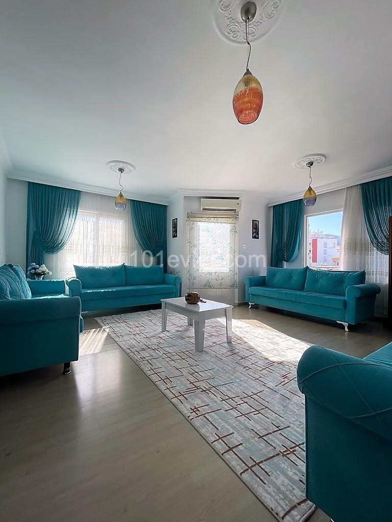 Penthouse Kaufen in Girne Merkez, Kyrenia