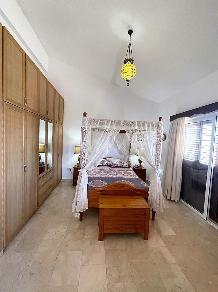 Beautiful 3 Bedroom Well-Located Villa