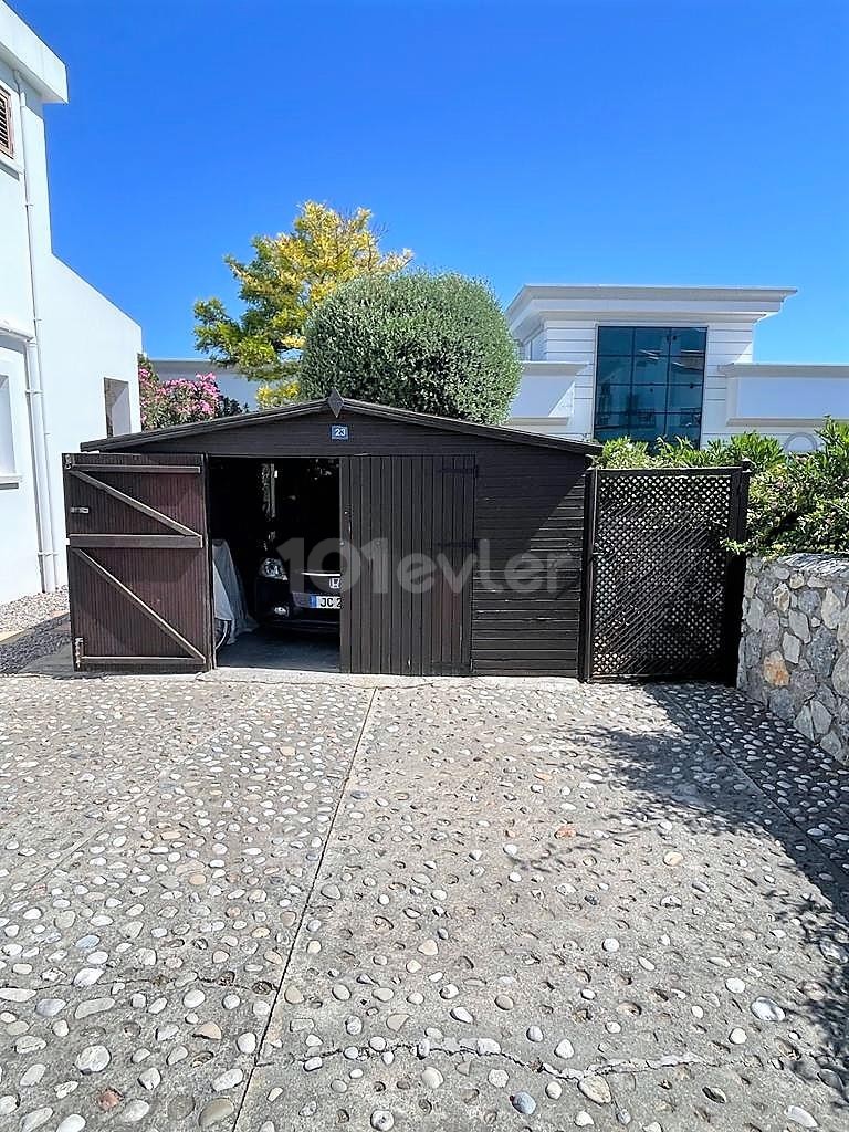 Beautiful 3 Bedroom Well-Located Villa