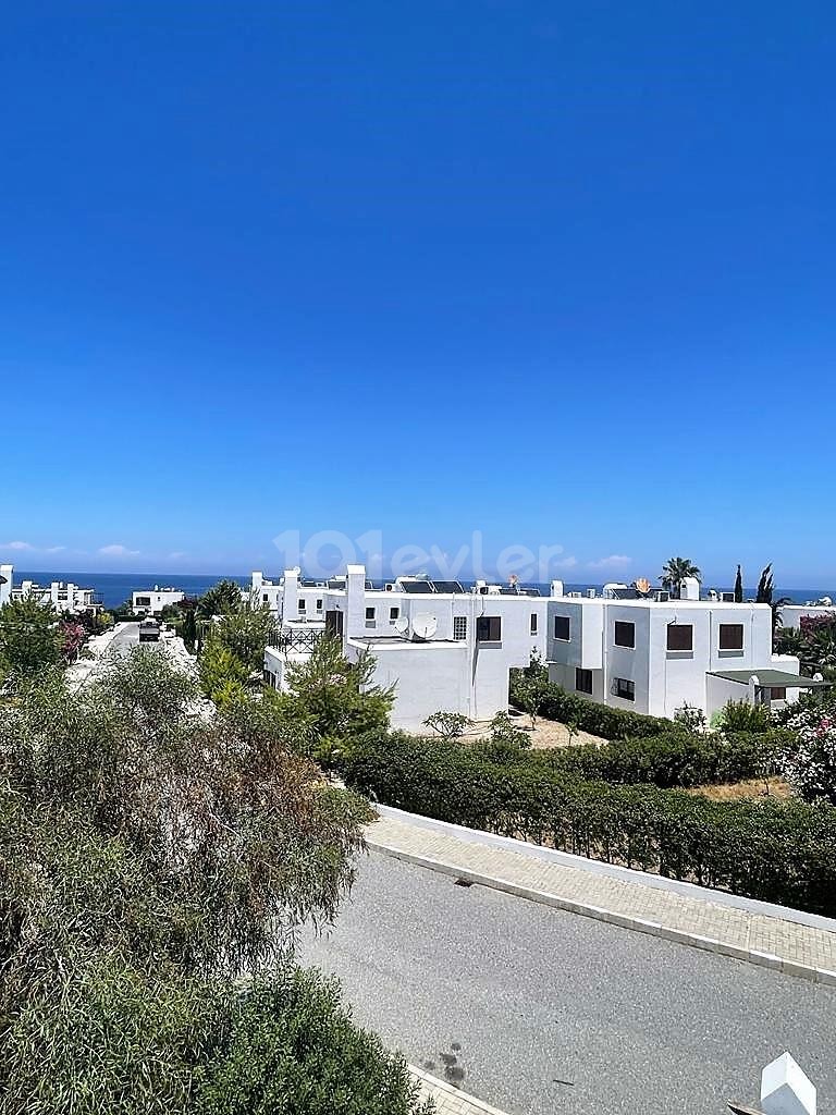 Immaculate 4 Bedroom Sizeable Villa