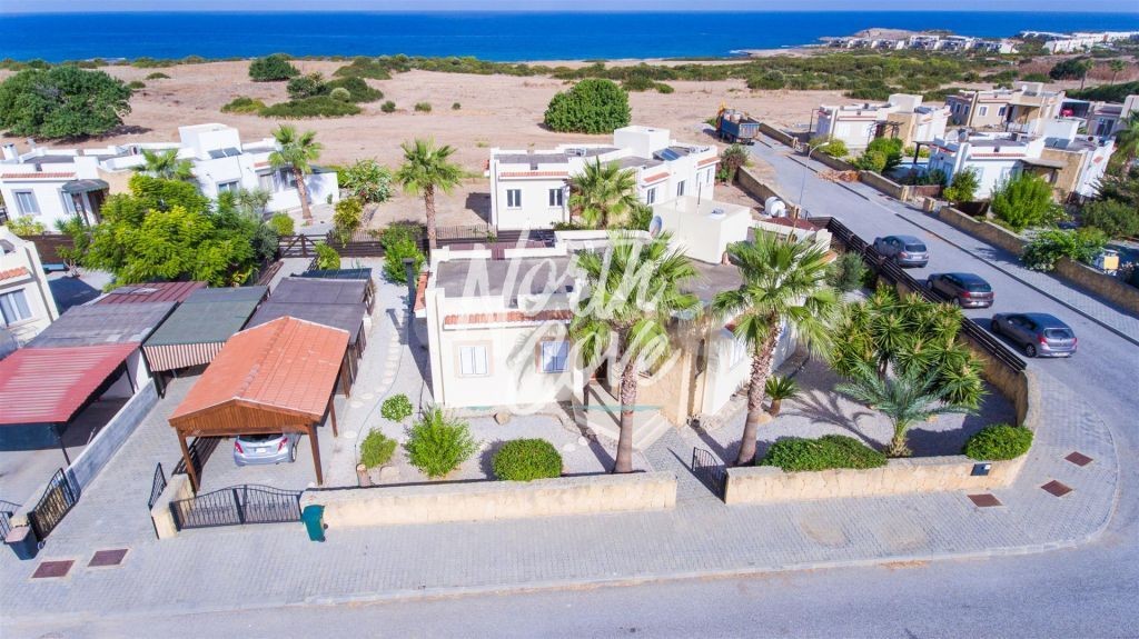 Fabulous 3 bedroom beachside bungalow