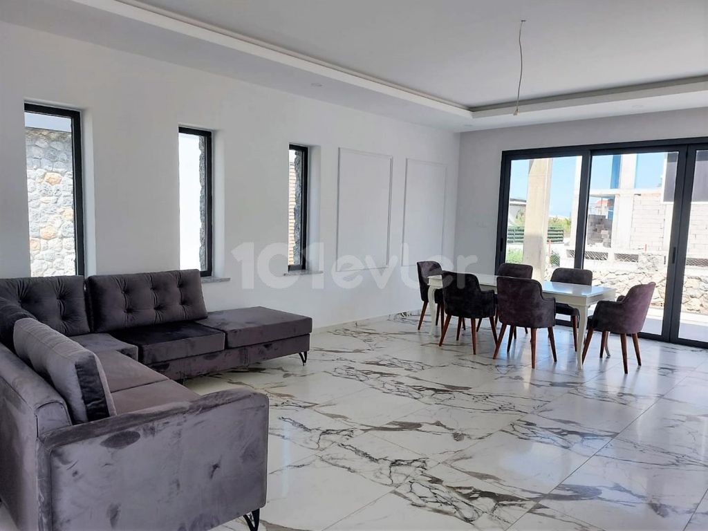 Breathtaking 3 bedroom well situated villa