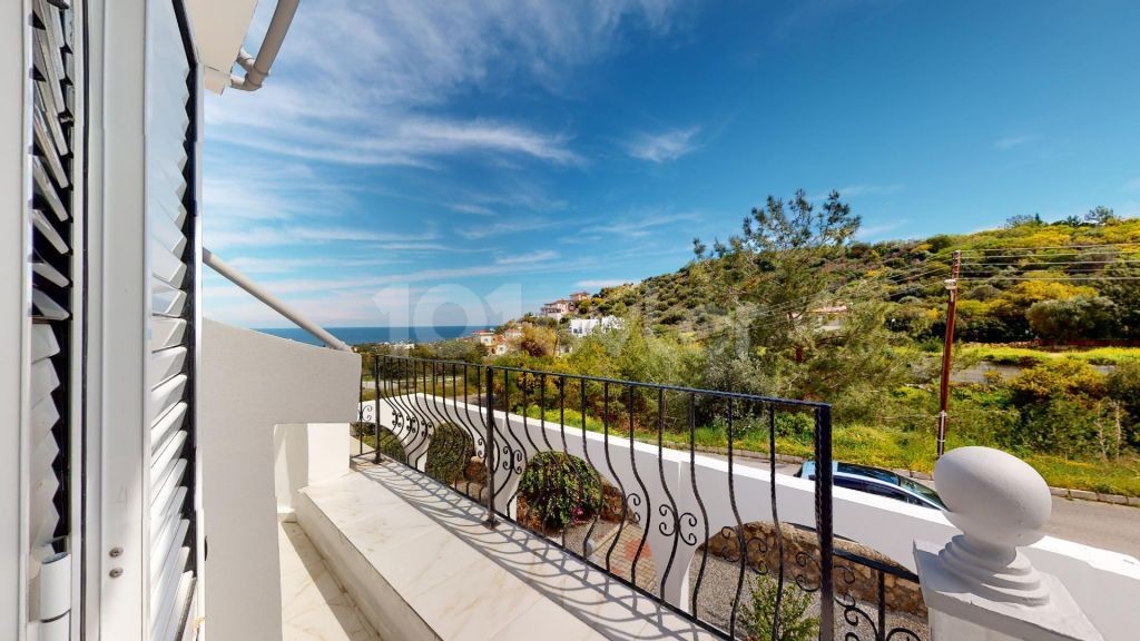 Fully Modernised 2 Bedroom Stunning Views Villa