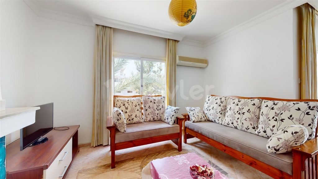 Bright 2 Bedroom Central Apartment