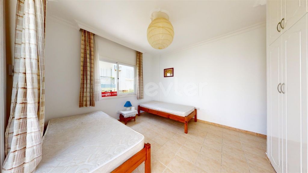 Bright 2 Bedroom Central Apartment