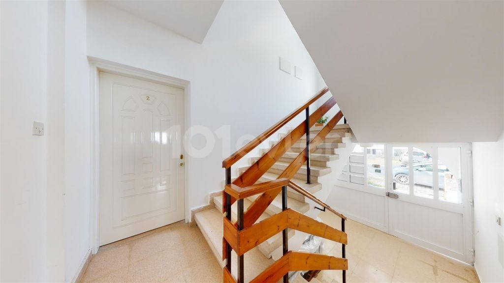 Bright 2 Bedroom Central Apartment