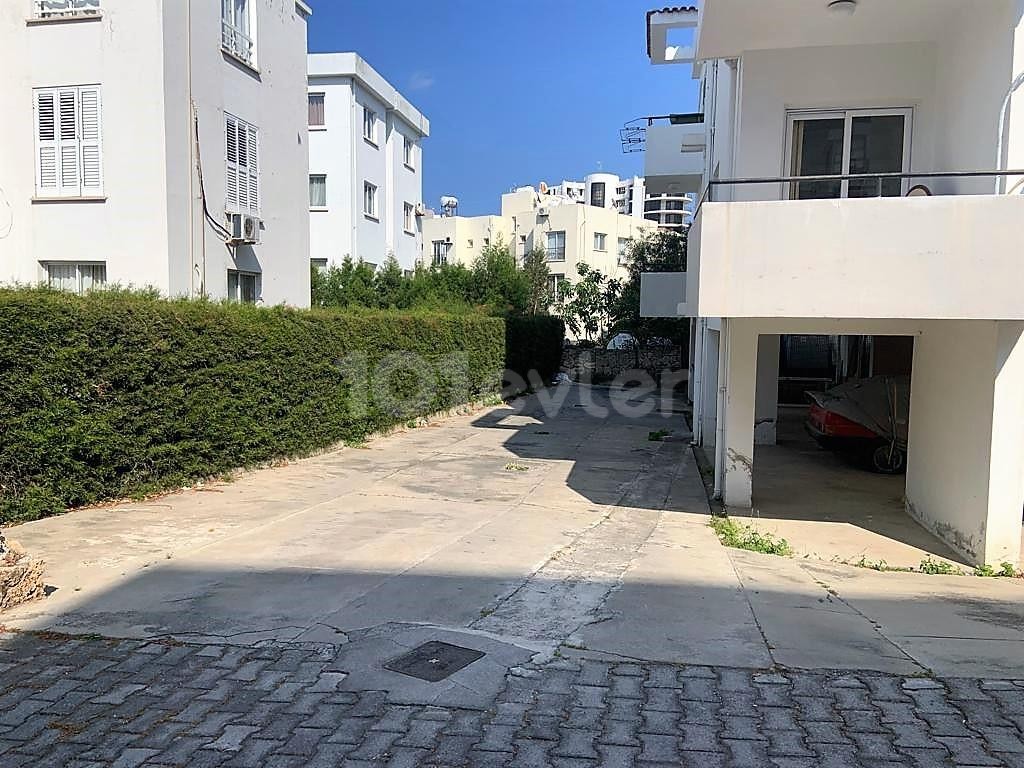 Bright 2 Bedroom Central Apartment