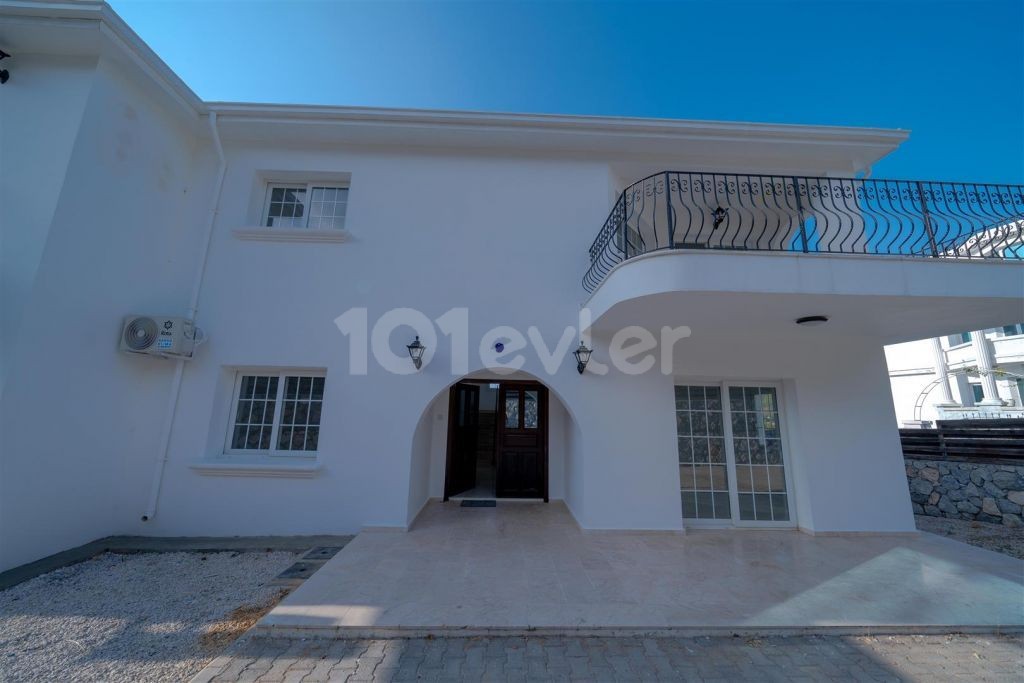 Substantial 4-Bed Mediterranean Villa with Stunning Sea & Mountain Views