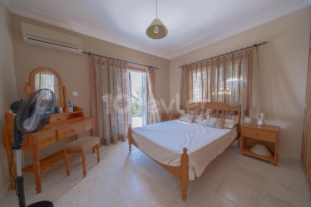 Captivating 4 Bedroom Well situated Villa, Lapta