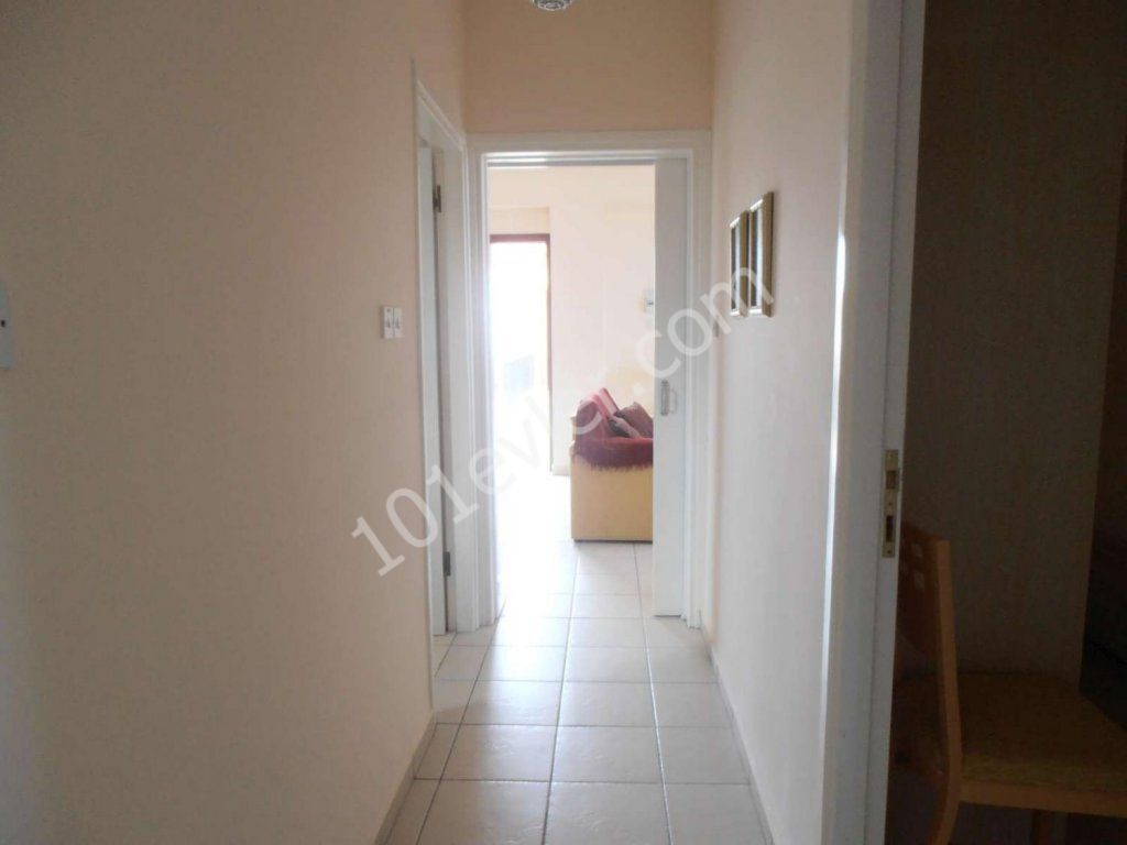 2 Bedroom apartment with communual pool 