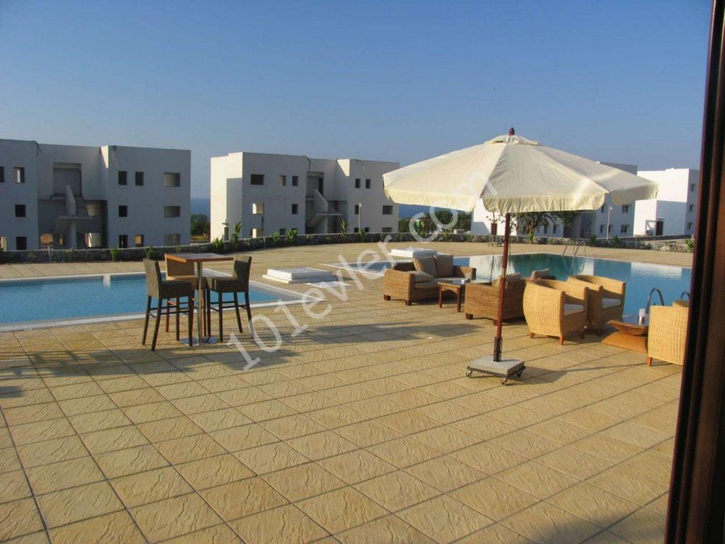 Girne - Bahceli  Satilik 2 + 1 Apartman Baslanci Fiyatlar £60,000