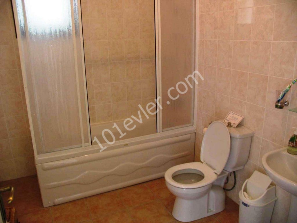 Girne - Bahceli  Satilik 3 + 1 Apartman 