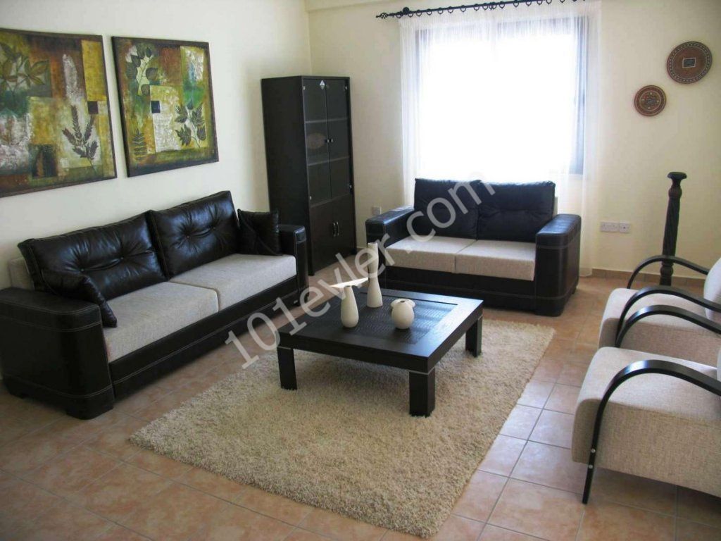 3 Bedroom  Apartment with Communal Pool 