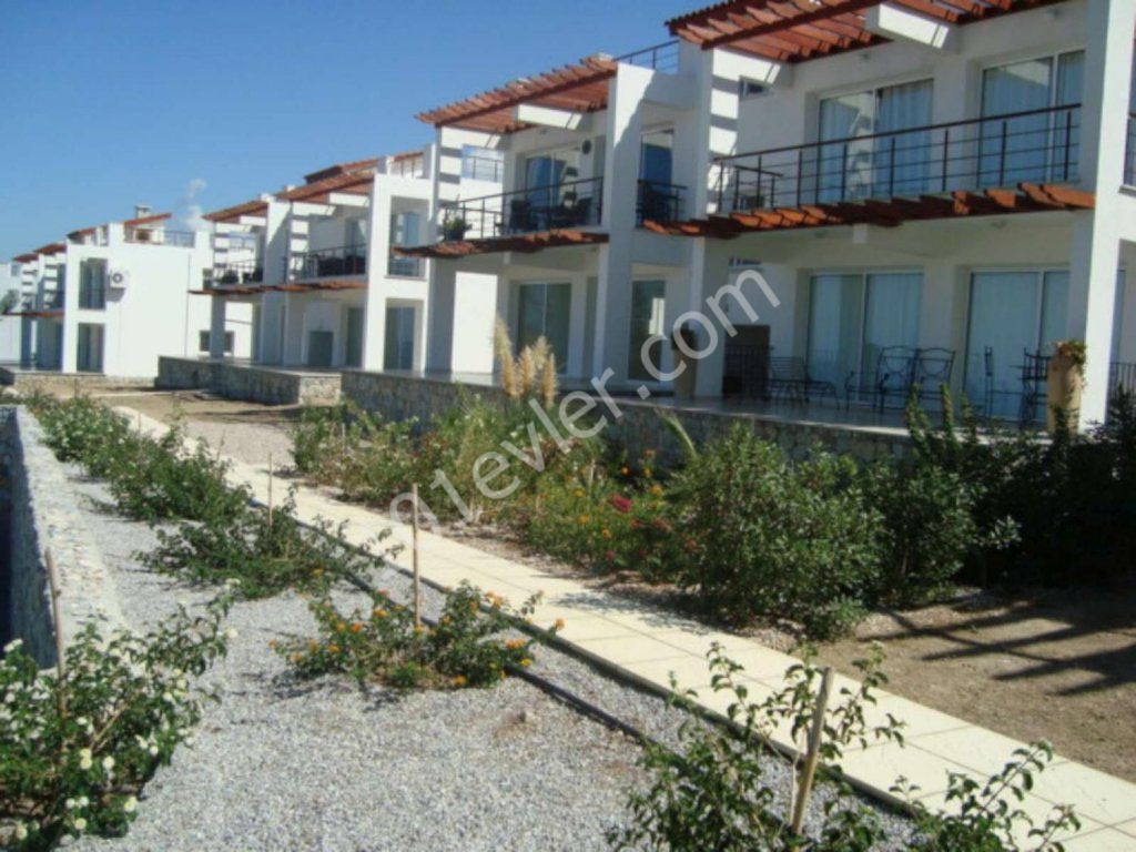 Girne - Bahceli  Satilik 2 + 1 Apartman 