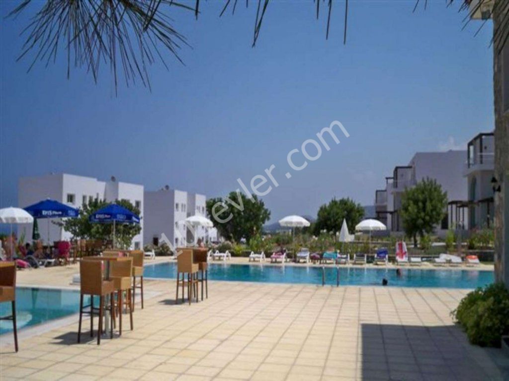 Girne - Bahceli  Satilik 2 + 1 Apartman 