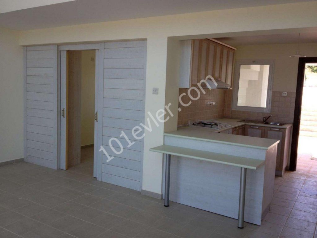 2 BEDROOM APARTMENT  WITH COMMUNAL POOL 