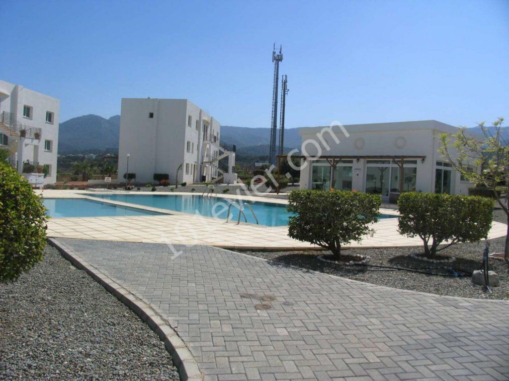 Girne - Bahceli  Satilik 2 + 1 Apartman 