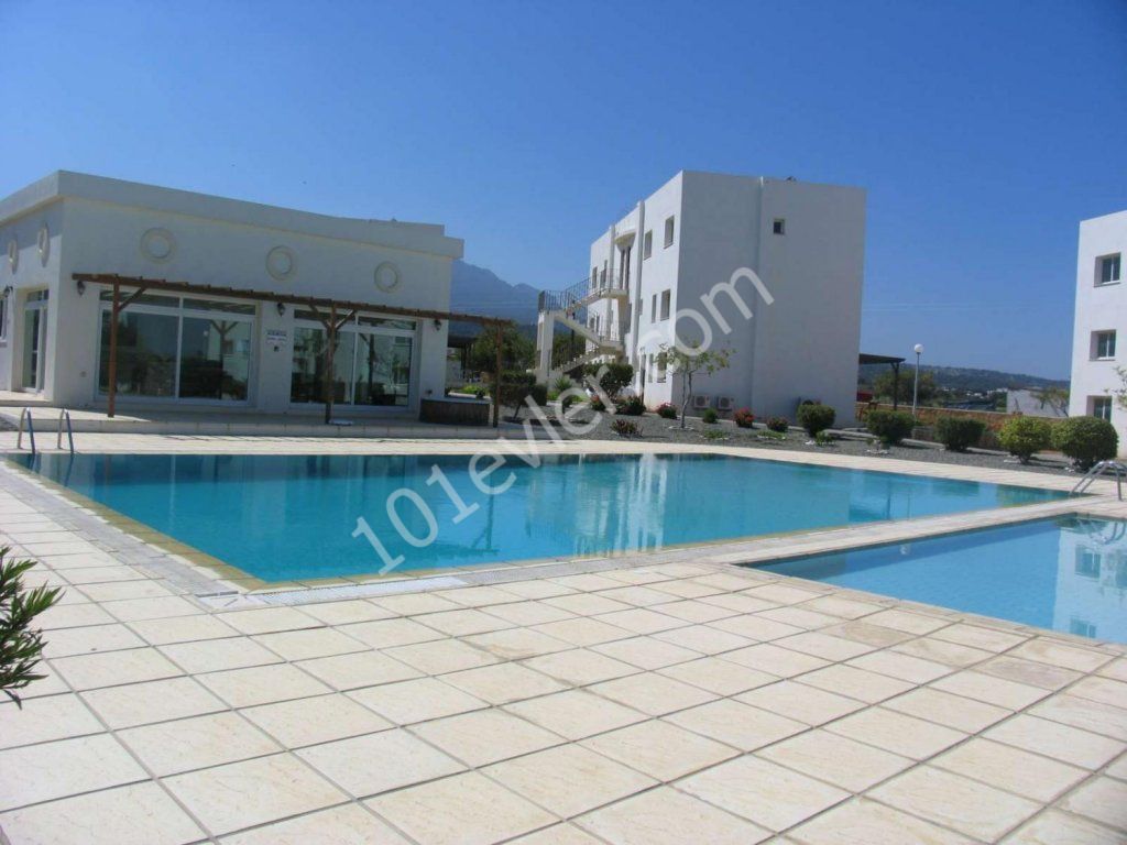 Girne - Bahceli  Satilik 2 + 1 Apartman 