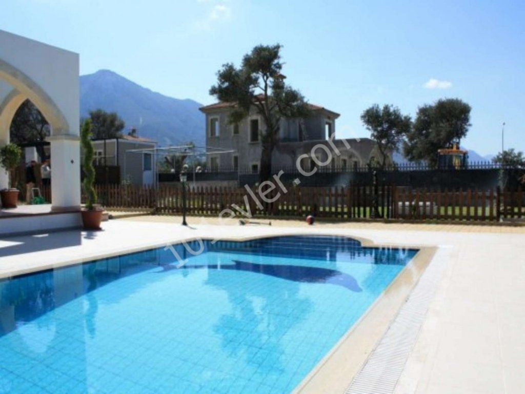 KYRENIA OZANKOY 3+1 SATILIK VILLA