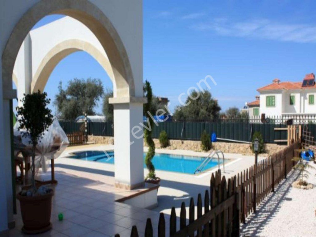 KYRENIA OZANKOY 3+1 SATILIK VILLA