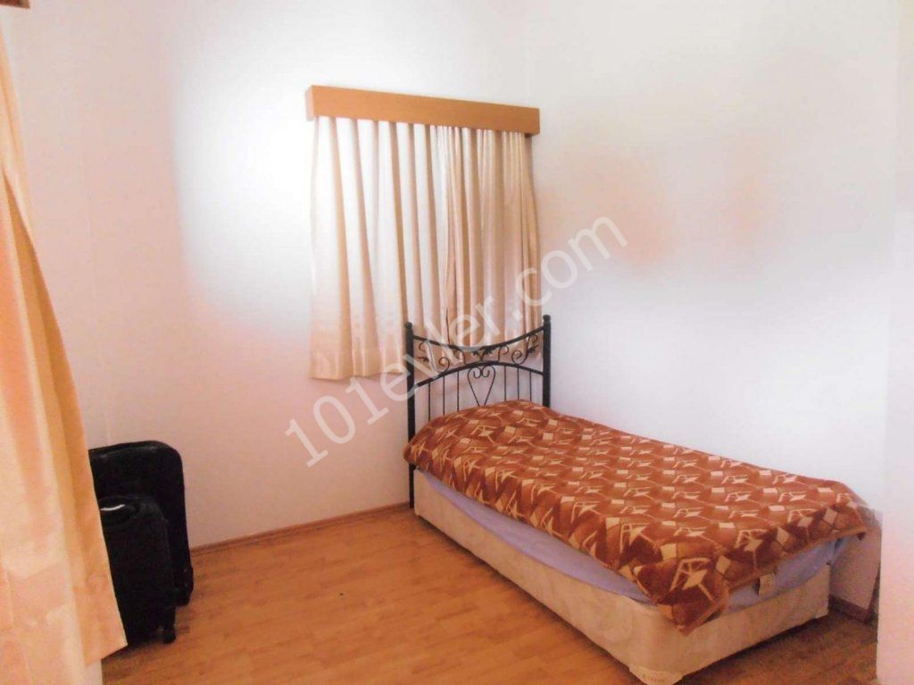 Satilik Villa 4 donum uzerinde 4 +1 villa