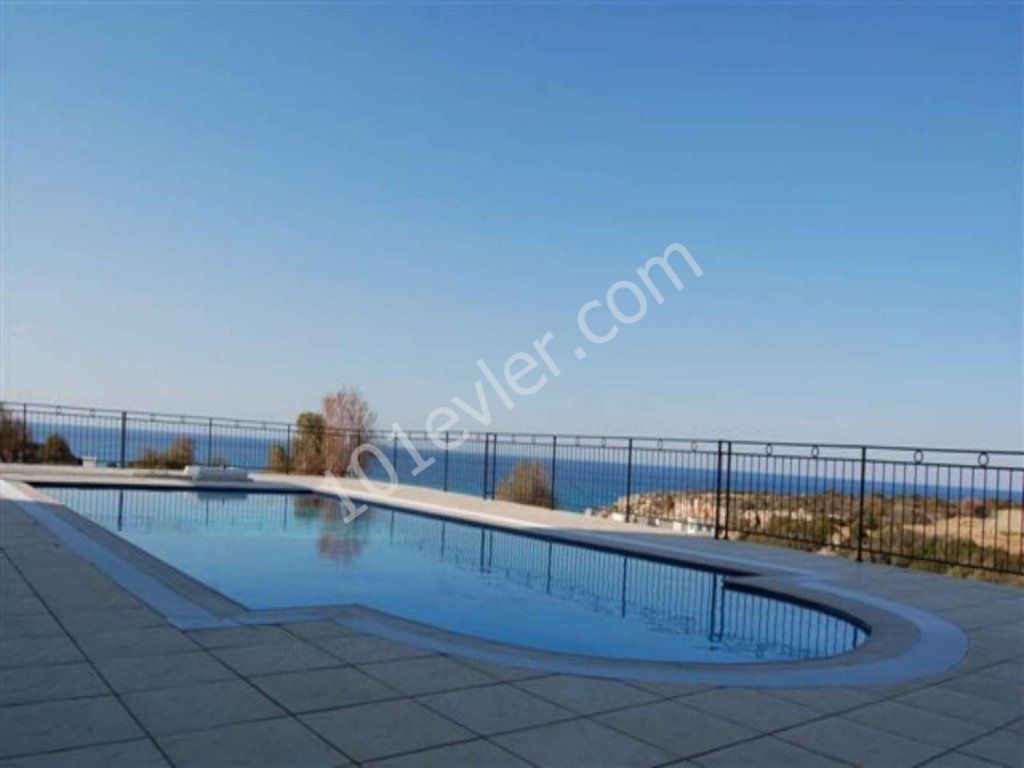 SATILIK 3 VE  5 +1 HAVUZLU VILLA FROM £249,950