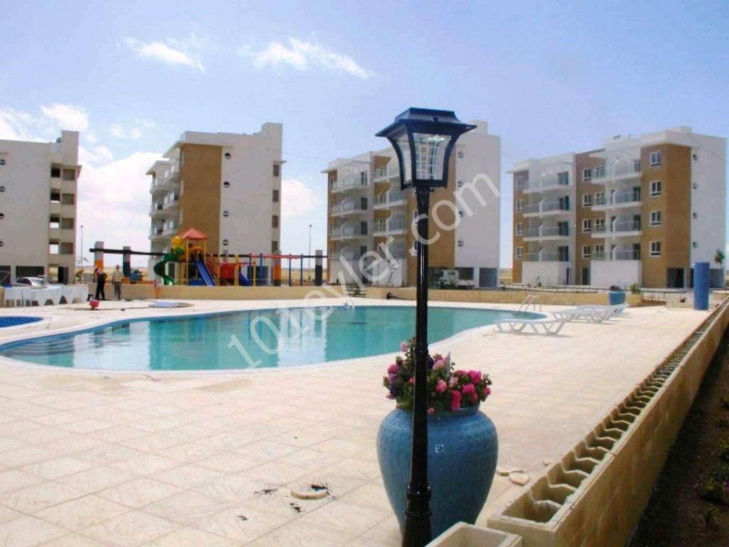 SATILIK 1/2/3 +1  DAIRELER ORTAK HAVUZLU FROM £42,000