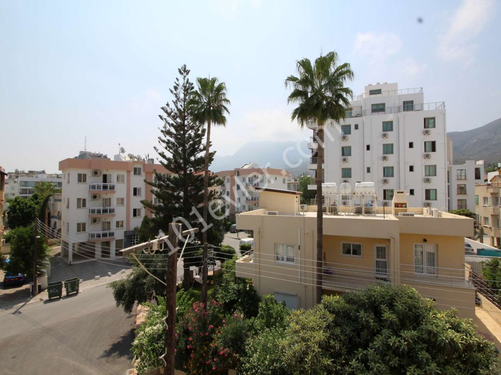 GIRNE MERKEZ 140M2  PENTHOUSE APARTMAN  + 140 M2 OZEL TERRACE 