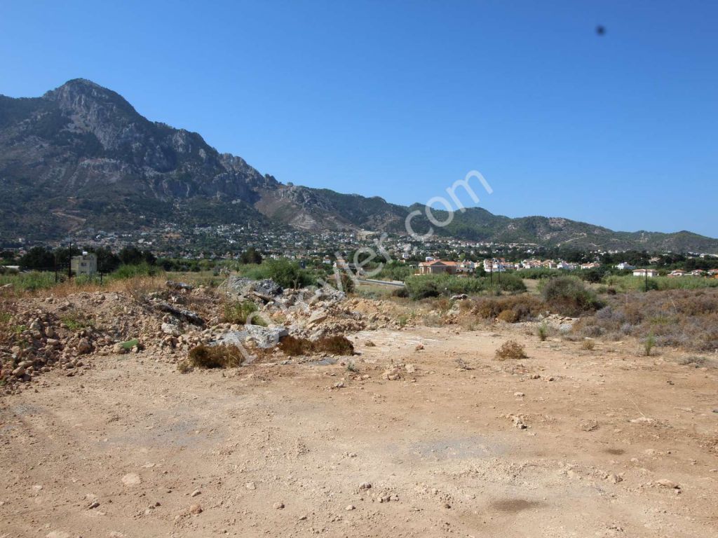 Feld Kaufen in Karşıyaka, Kyrenia