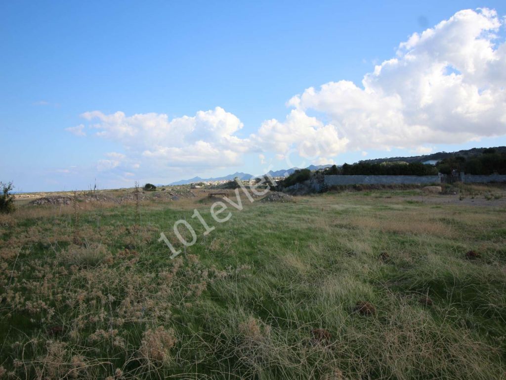 Feld Kaufen in Esentepe, Kyrenia