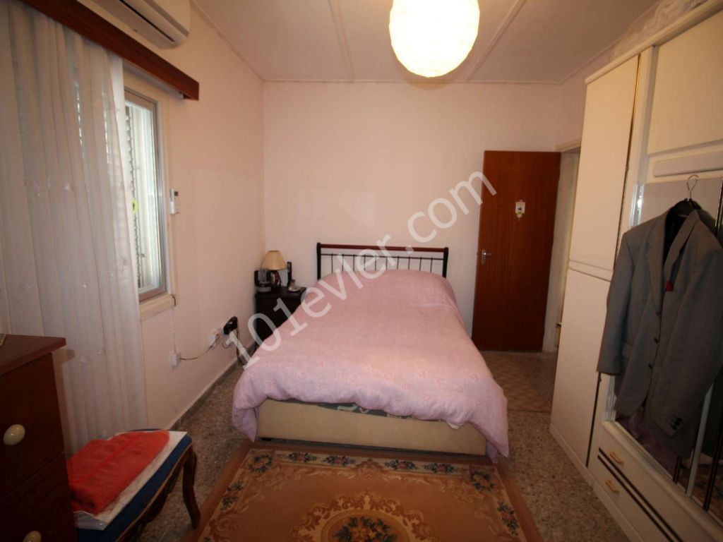 TRADITIONAL CYPRIOT 2 BEDROOM BUNGALOW