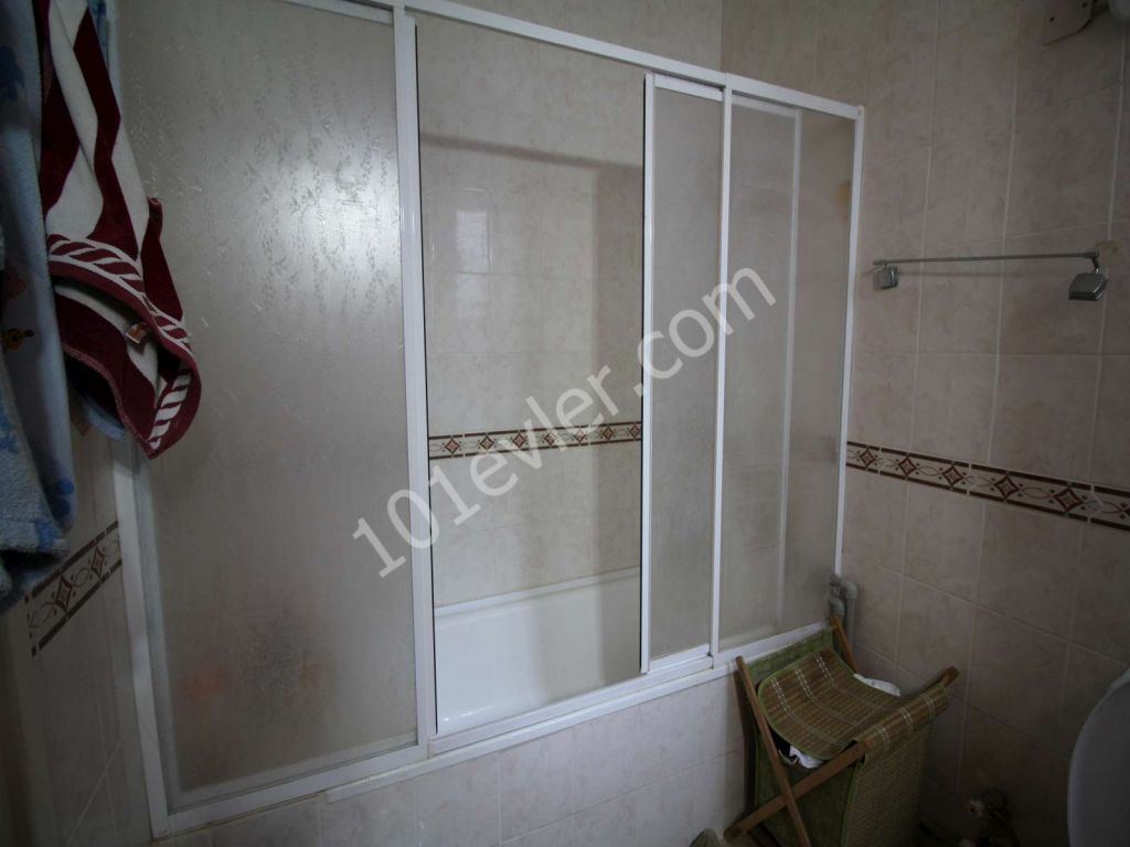 2 BEDROOM PENTHOUSE IN CENTRAL KYRENIA WITH INDIVIDUAL TITLE DEED