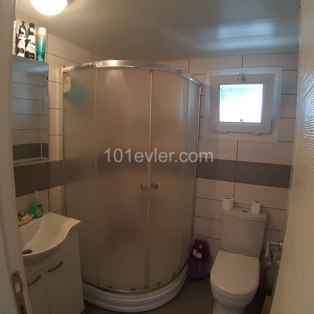 2+1 Wohnung zu verkaufen in Kyrenia KOCAK TAN Kashgar mevk 58 tausend stg ** 