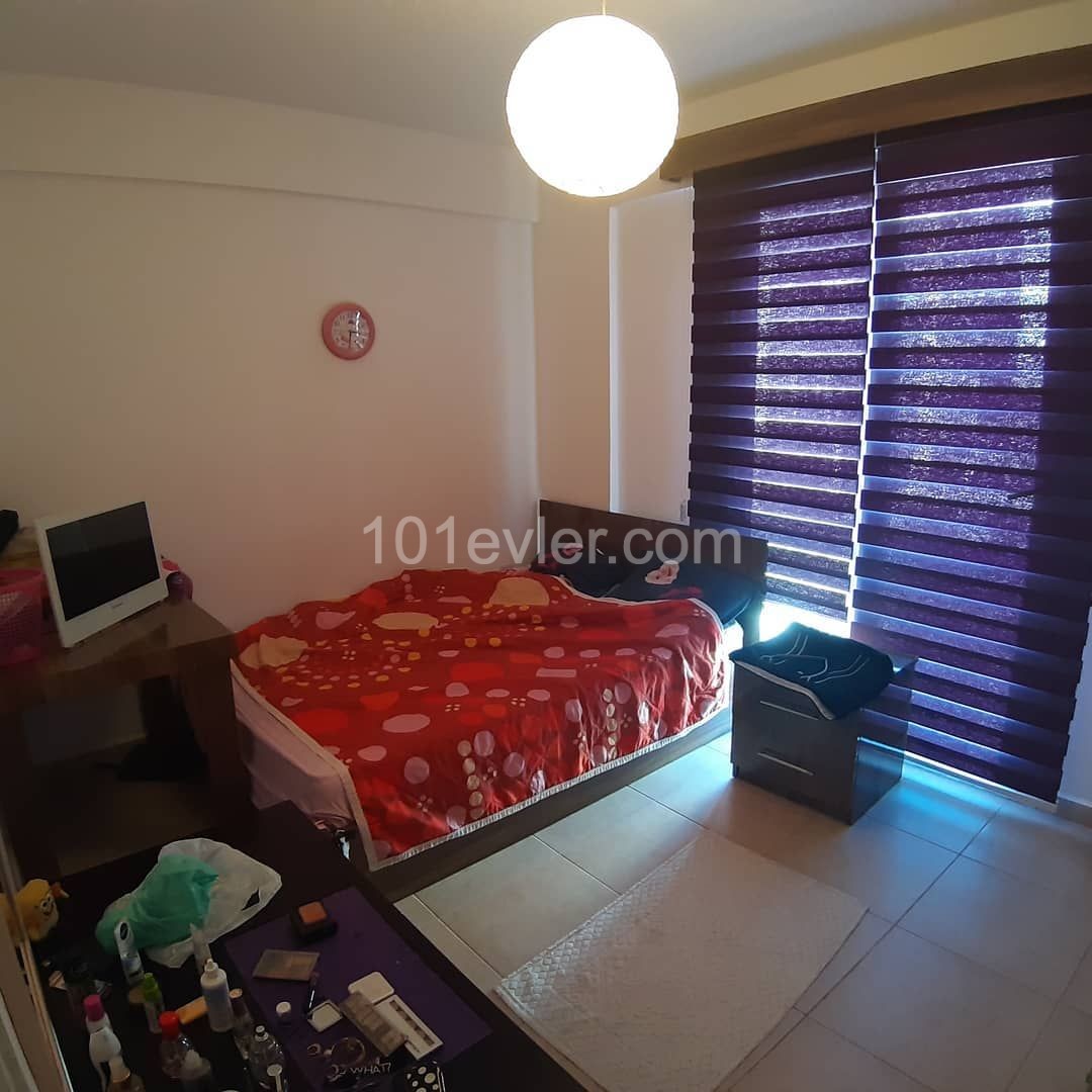 2+1 Wohnung zu verkaufen in Kyrenia KOCAK TAN Kashgar mevk 58 tausend stg ** 