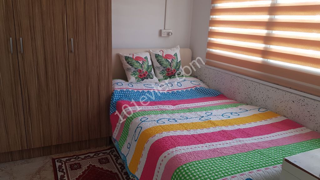 1+1 Wohnung Zu vermieten in Zypern Kyrenia.Gloria Jeau 70 Meter, Strand, casino 600 Meter. Einzeleinzahlung 4000 TL ** 