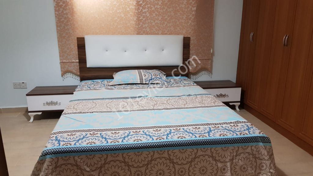 Girne Alsancakta Havuzlu sitede 3+1, full eşyalı, 500 stg kiracısı ile birlikte.